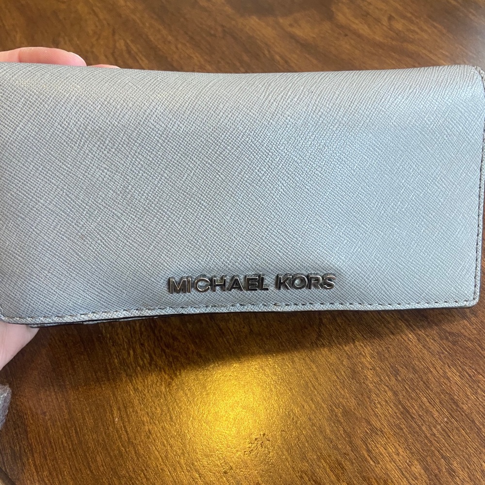 Micheal Kors wallet